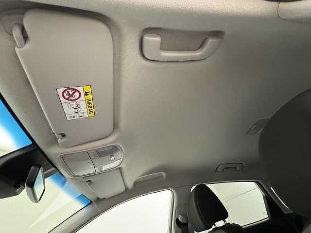 Hyundai KONA 1.6 GDi Hybrid Premium 5dr DCT White