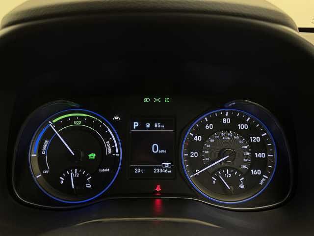 Hyundai KONA 1.6 GDi Hybrid Premium 5dr DCT White