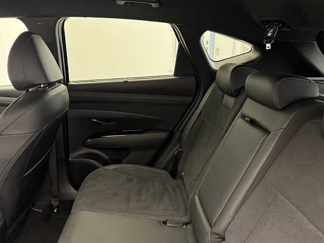 Hyundai TUCSON 1.6T Plug-in Hybrid Premium 5dr Auto Black