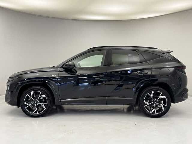 Hyundai TUCSON 1.6T Plug-in Hybrid Premium 5dr Auto Black