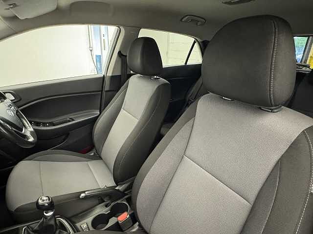 Hyundai i20 1.2 MPi Play 5dr