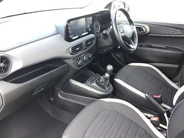 Hyundai i10 1.0 MPi SE Connect 5dr