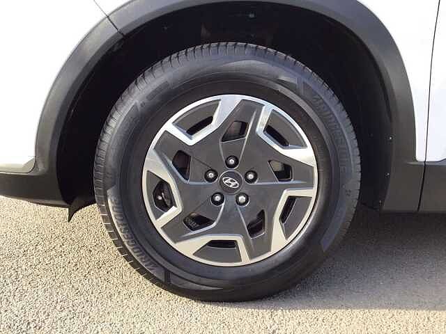 Hyundai SANTA FE 1.6 TGDi Hybrid Premium 5dr Auto White