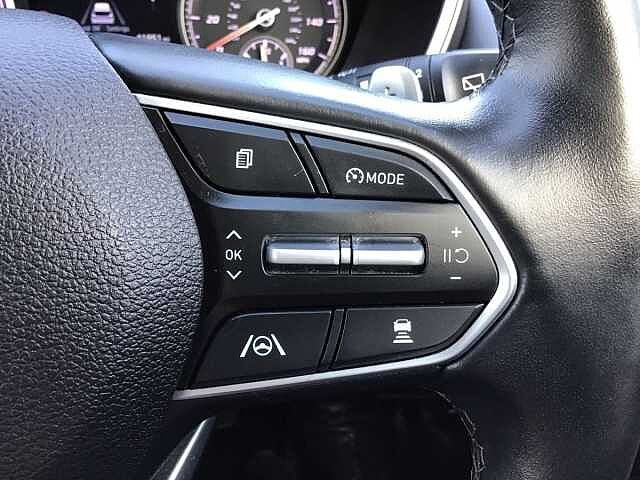 Hyundai SANTA FE 1.6 TGDi Hybrid Premium 5dr Auto White