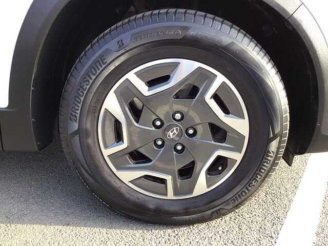 Hyundai SANTA FE 1.6 TGDi Hybrid Premium 5dr Auto White