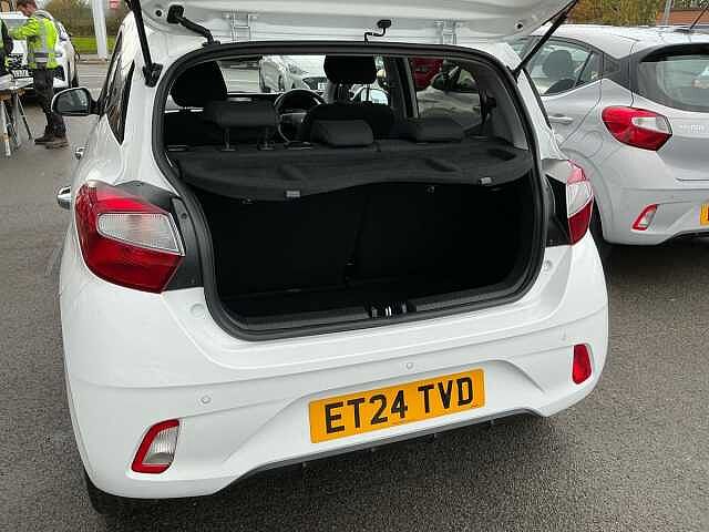 Hyundai i10 1.0 [63] Premium 5dr Auto [Nav]