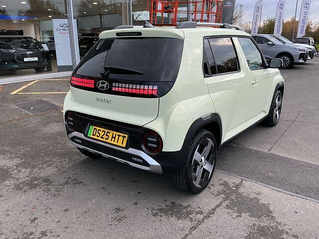 Hyundai INSTER 85kW 02 49kWh 5dr Auto Beige