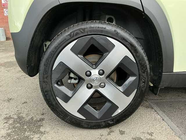 Hyundai INSTER 85kW 02 49kWh 5dr Auto Beige