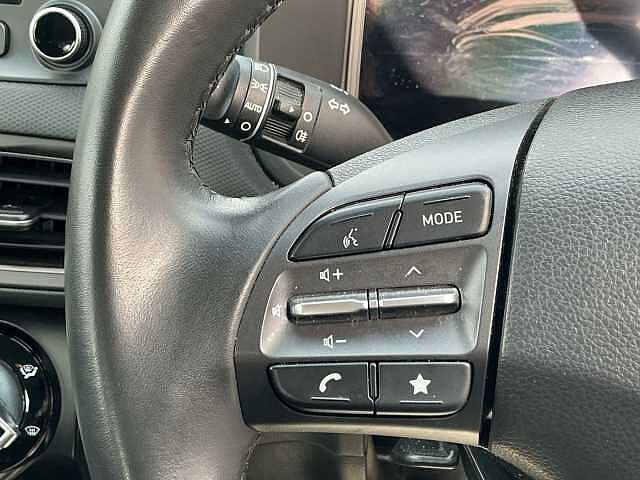 Hyundai KONA 1.0 TGDi 48V MHEV SE Connect 5dr Red