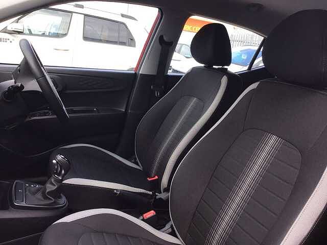Hyundai i10 1.2 Advance 5dr Auto