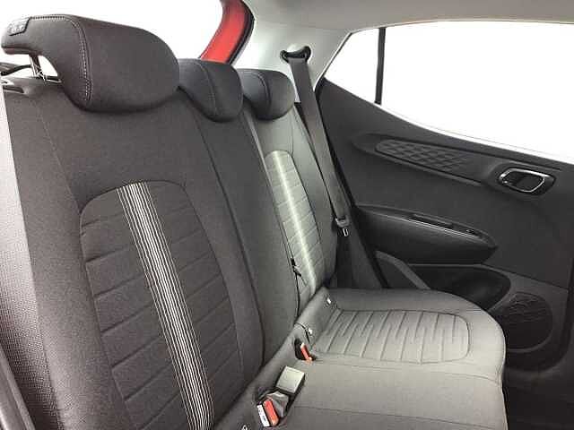 Hyundai i10 1.2 Advance 5dr Auto