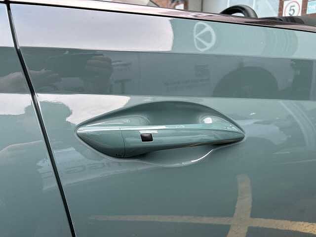 Hyundai BAYON 1.0 TGDi Ultimate 5dr DCT Green