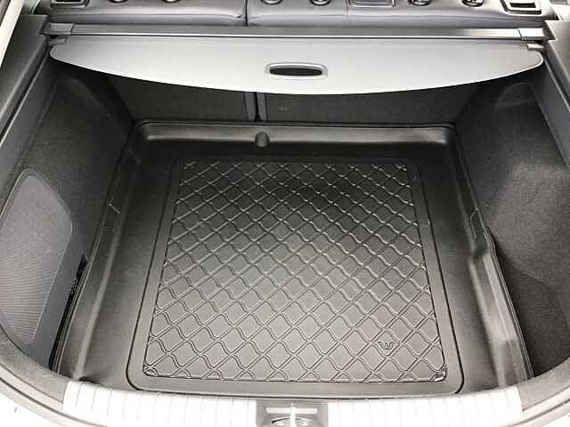 Hyundai IONIQ 1.6 GDi Hybrid Premium SE 5dr DCT Grey