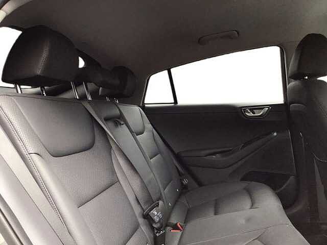 Hyundai IONIQ 1.6 GDi Hybrid Premium SE 5dr DCT Grey