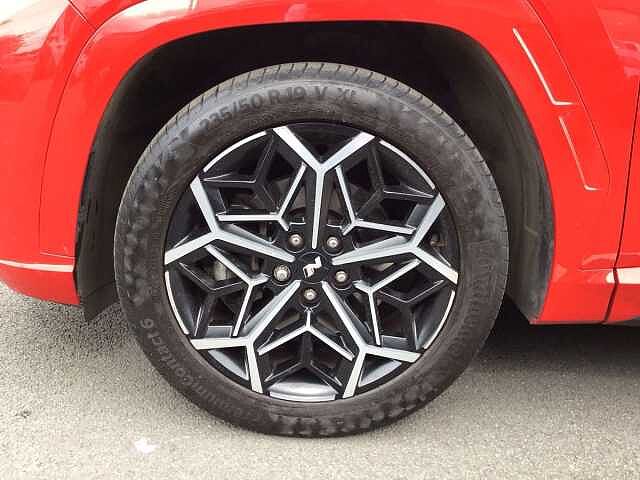 Hyundai TUCSON 1.6 TGDi N Line 5dr 2WD Red