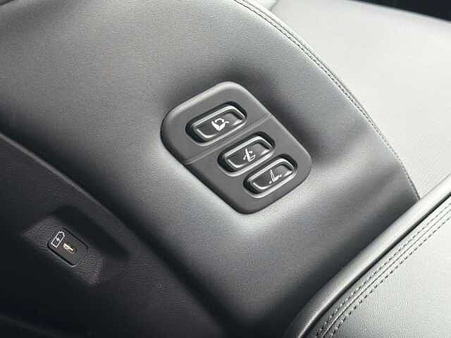 Hyundai Santa Fe 1.6 TGDi PHEV Calligraphy 5dr 4WD Auto [6 Seats]