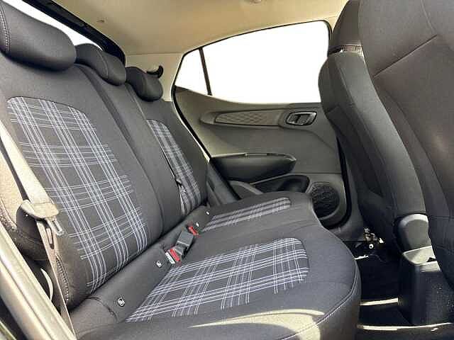 Hyundai i10 1.0 [63] Premium 5dr Auto [Nav]