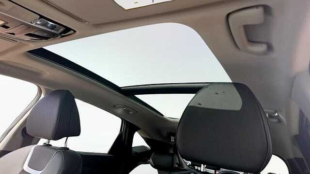 Hyundai TUCSON 1.6T-GDI MILD HYBRID ULTIMATE 5DR AUTOMATIC