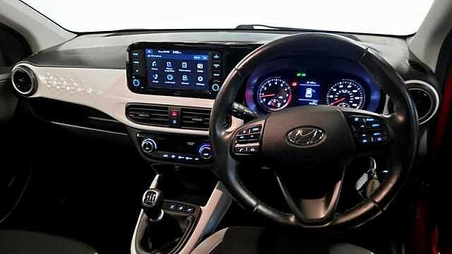 Hyundai i10 1.2 PREMIUM 5DR