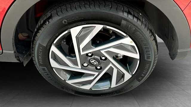 Hyundai BAYON 1.0T-GDI ADVANCE 5DR AUTOMATIC