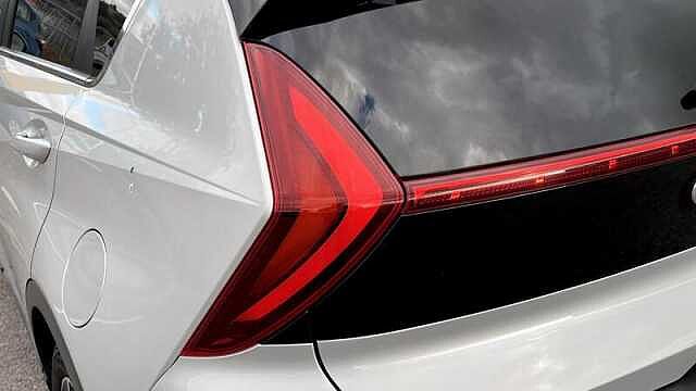 Hyundai BAYON 1.0T-GDI MILD HYBRID PREMIUM 5DR
