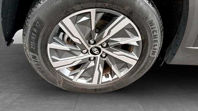 Hyundai TUCSON 1.6T-GDI SE CONNECT 5DR