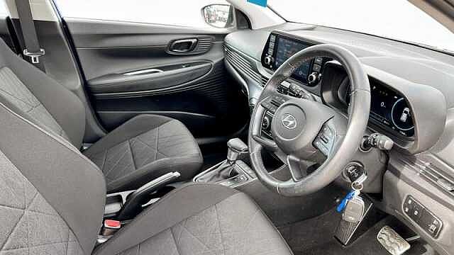 Hyundai BAYON 1.0T-GDI MILD HYBRID SE CONNECT 5DR AUTOMATIC
