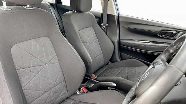 Hyundai BAYON 1.0T-GDI MILD HYBRID SE CONNECT 5DR AUTOMATIC