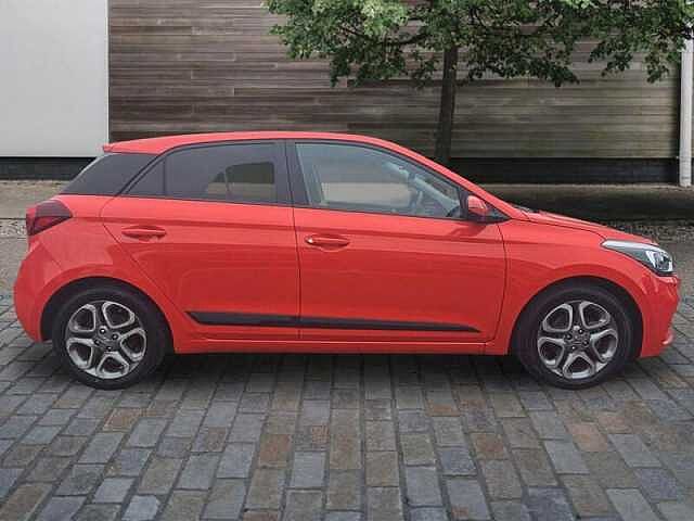 Hyundai I20 1.2 PREMIUM NAV 5DR Tomato Red