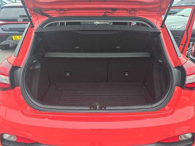 Hyundai I20 1.2 PREMIUM NAV 5DR Tomato Red