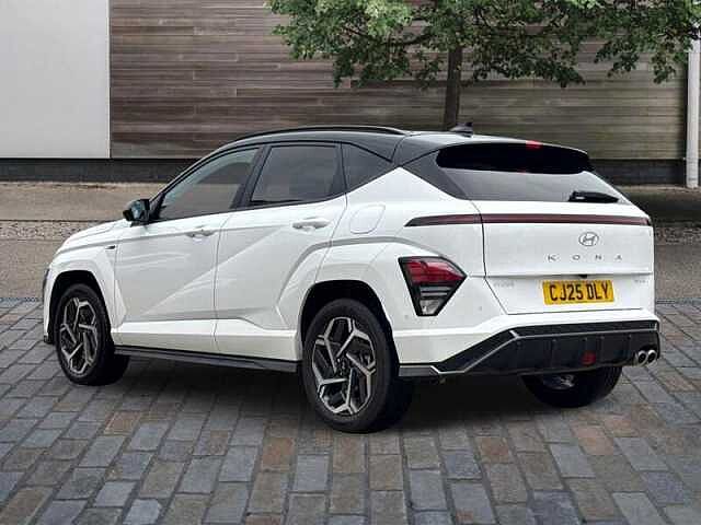 Hyundai KONA 1.6h-GDi Hybrid N-Line S 5dr Automatic Atlas White