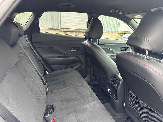 Hyundai KONA 1.6h-GDi Hybrid N-Line S 5dr Automatic Atlas White