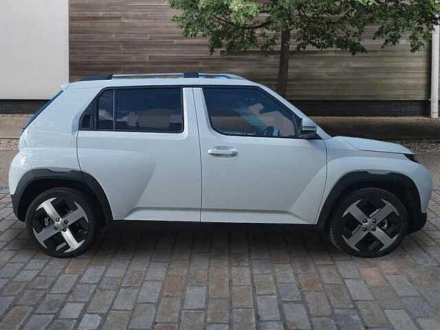 Hyundai INSTER Long Range 49kWh 02 5dr Automatic White