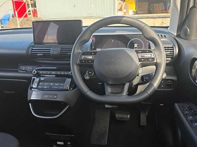 Hyundai INSTER Long Range 49kWh 02 5dr Automatic White