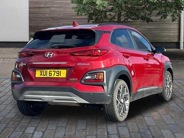Hyundai KONA 1.6h-GDi Hybrid Premium 5dr Automatic Red