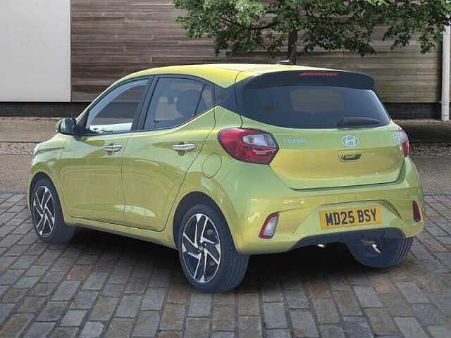 Hyundai i10 1.0 Premium Hatchback 5dr Petrol Auto Euro 6 (s/s) (63 ps)