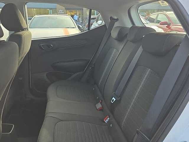 Hyundai I10 1.0 Advance 5dr Atlas White