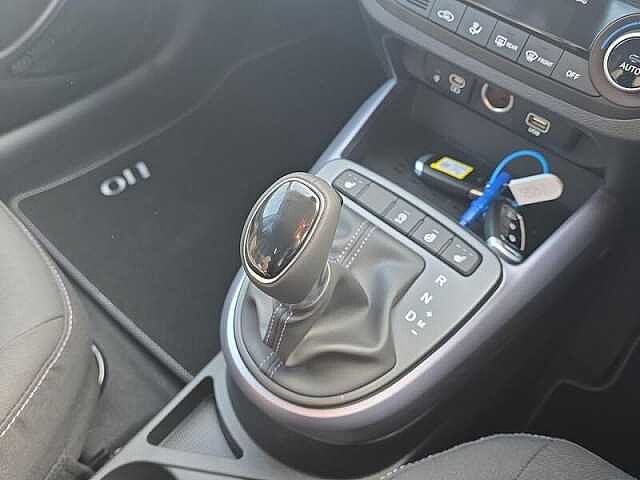Hyundai i10 1.2 Premium 5dr Automatic