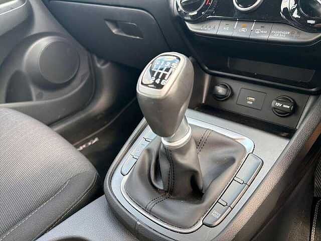 Hyundai KONA 1.0T-GDi Mild Hybrid SE Connect 5dr