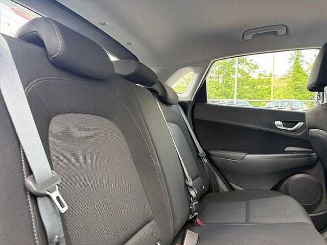 Hyundai KONA 1.0T-GDi Mild Hybrid SE Connect 5dr