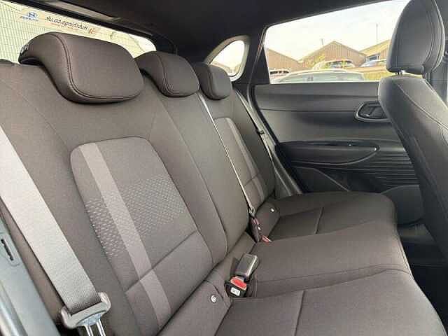 Hyundai I20 1.0 T-GDi Black Line Hatchback 5dr Petrol Manual Euro 6 (s/s) (90 ps) Vibrant Blue Pearl