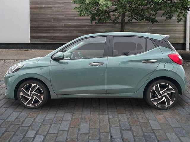 Hyundai I10 1.0 Premium 5dr Automatic Green