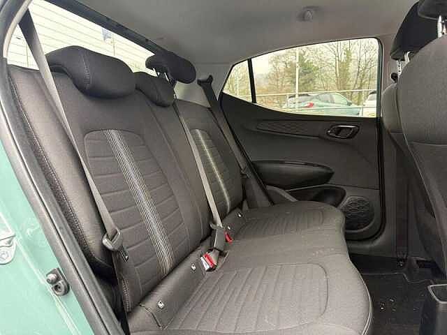 Hyundai I10 1.0 Premium 5dr Automatic Green