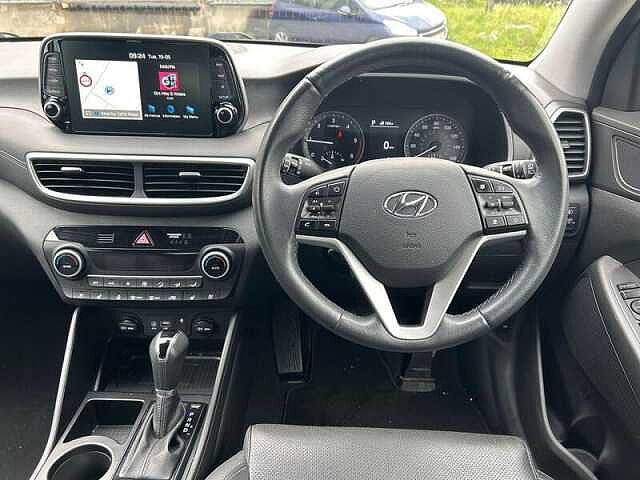 Hyundai TUCSON 1.6 CRDi MHEV Premium SE SUV 5dr Diesel Hybrid DCT Euro 6 (s/s) (136 ps)
