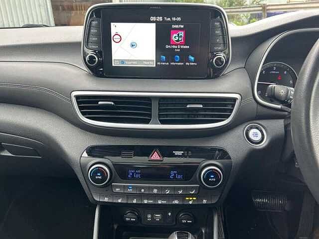 Hyundai TUCSON 1.6 CRDi MHEV Premium SE SUV 5dr Diesel Hybrid DCT Euro 6 (s/s) (136 ps)