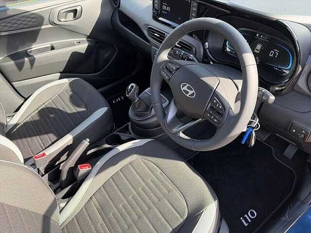 Hyundai I10 1.0 Advance 5dr Automatic Vibrant Blue