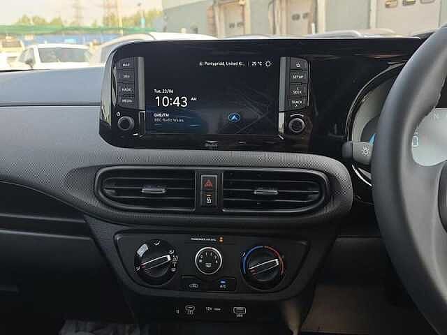 Hyundai i10 1.0 Advance Plus Pack 5dr Automatic
