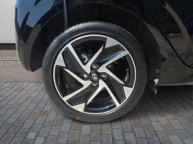 Hyundai I10 1.2 Premium 5dr Automatic Black