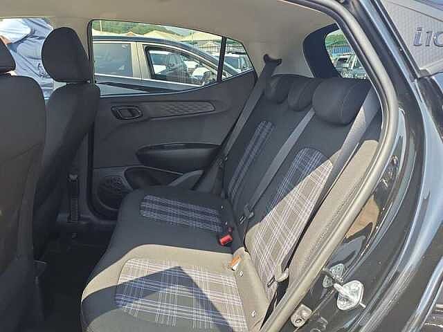 Hyundai I10 1.2 Premium 5dr Automatic Black