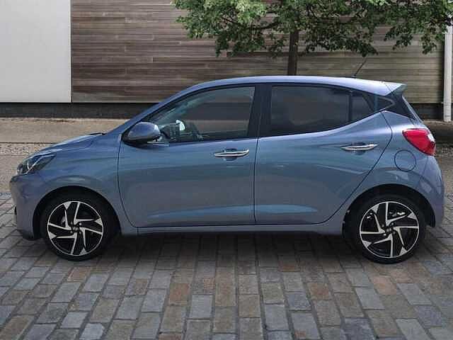 Hyundai i10 1.2 Premium 5dr Automatic